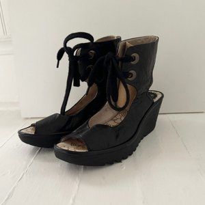 Fly London - Yaffa Wedge Sandal - Women UK 41